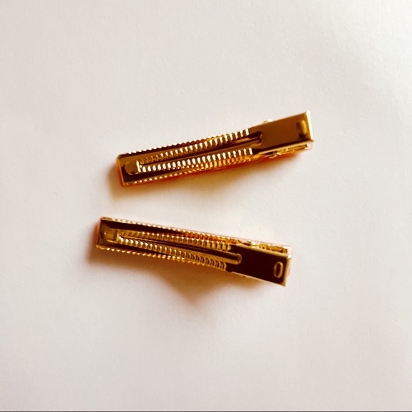 NWT Urban Outfitters Amelie Enamel Hair Clip Duo - Picture 4 of 6